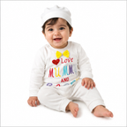 طقم سالوبيت بنات مع قبعة، مطرز Love Mummy and Daddy – صورة 1