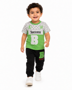 طقم أولادي أخضر وأسود بطبعة Success – صورة 3