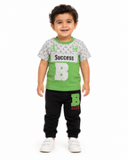 طقم أولادي أخضر وأسود بطبعة Success – صورة 1