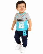 طقم أولادي فيروزي وكحلي بطبعة Success – صورة 3
