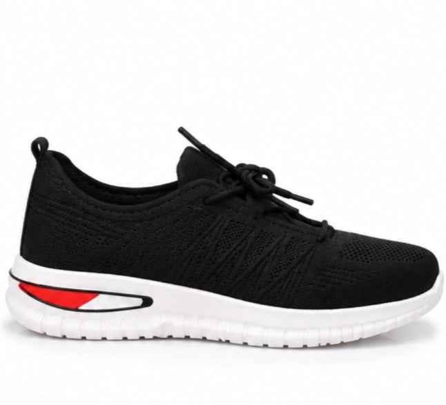 حذاء رياضي رجالي أسود برباط وتفاصيل حمراء – صورة 1