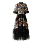 أسود