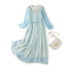 أزرق