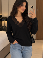 أسود