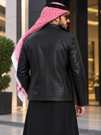 أسود