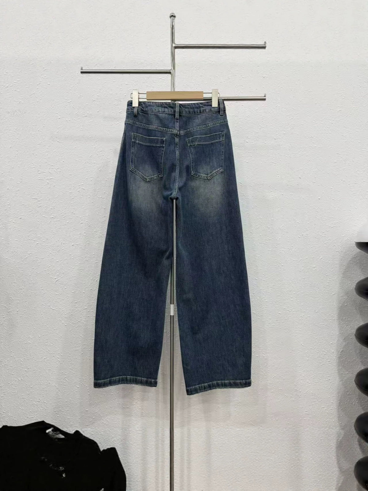 أزرق