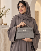 حقيبة نسائية ميني من جلد النعام الطبيعي بقفل معدني