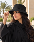 أسود