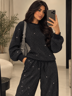 أسود