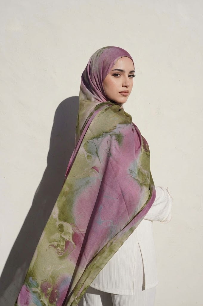 وشاح حريري فاخر لجميع الفصول