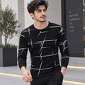 أسود
