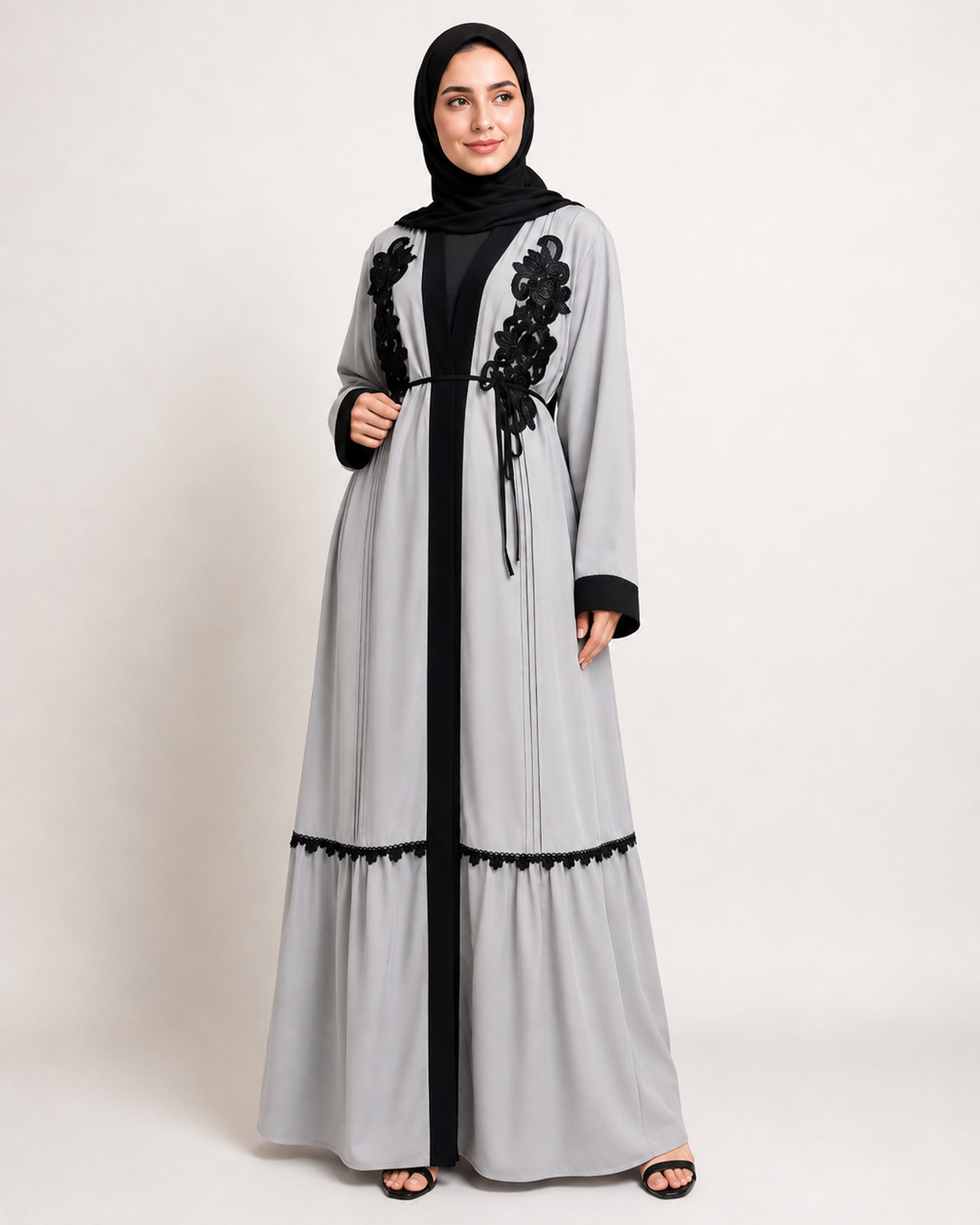 عباية كارديغان رمادية مطرزة بتصميم أنيق