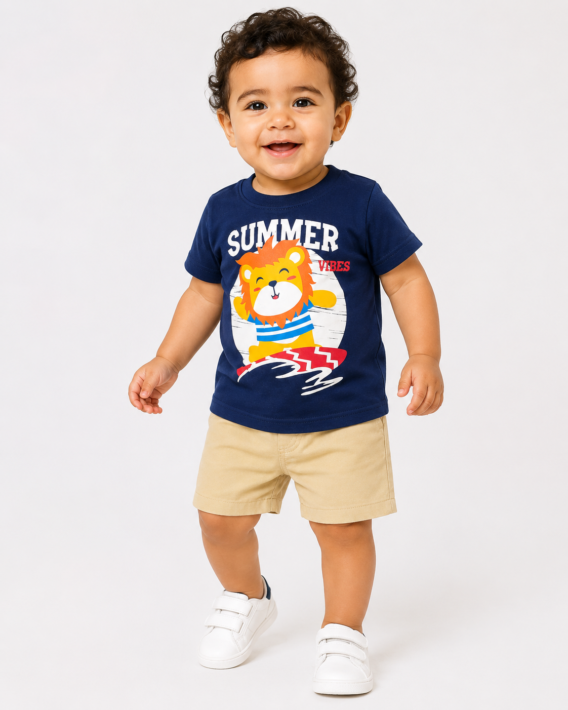 طقم ولادي صيفي كحلي مع شورت بيج بطبعة الأسد و Summer Vibes