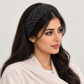 أسود