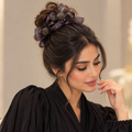 أسود
