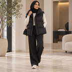 أسود