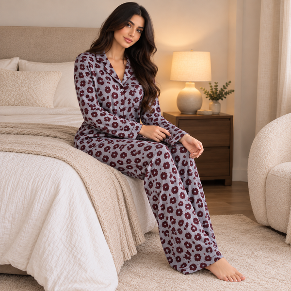 بيجامة لمسة الفهد القطنية بتصميم أنثوي عصري