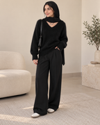 أسود