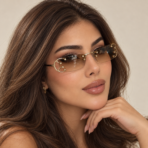 ذهبي مع عدسة بني 