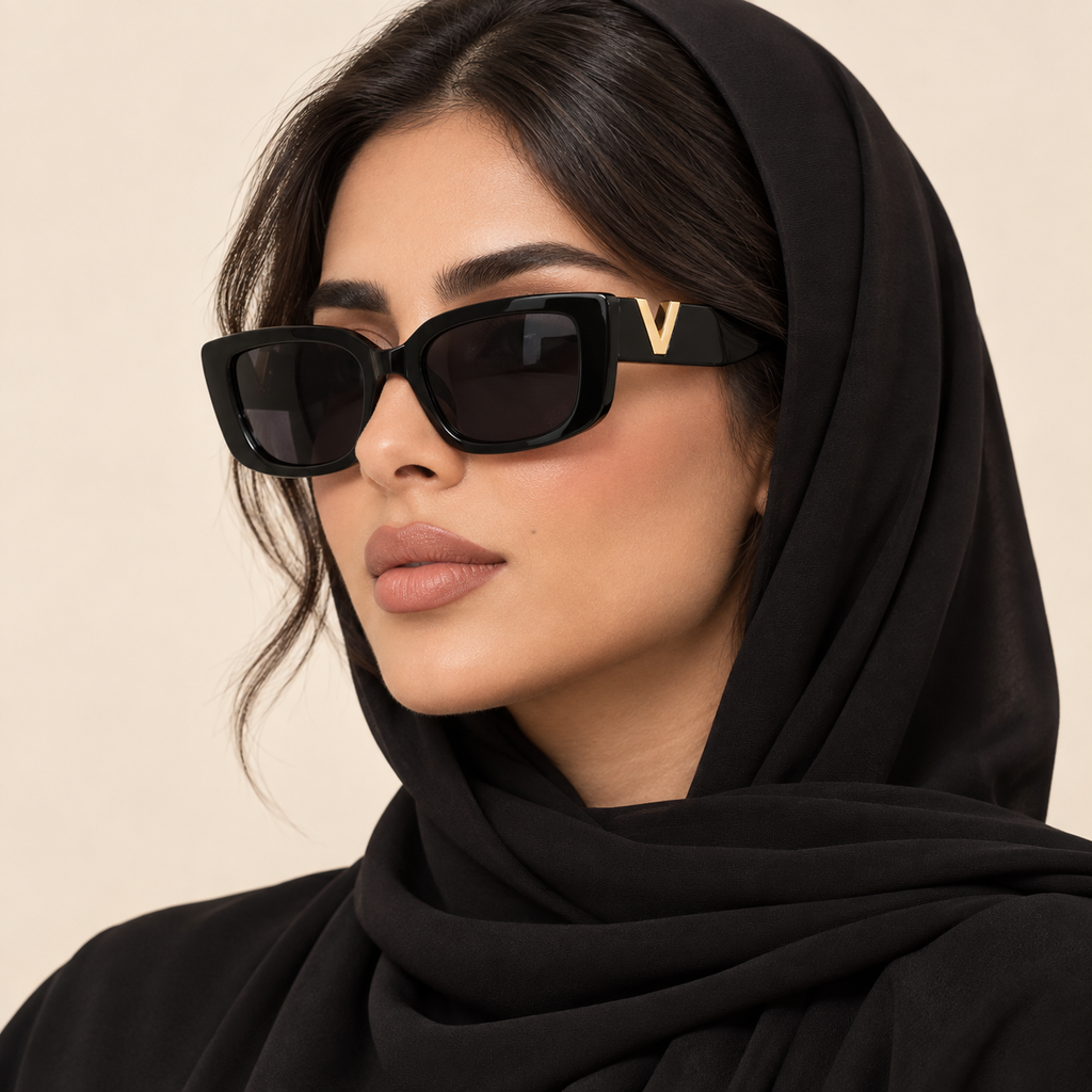 أسود