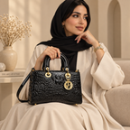حقيبة كتف نسائية من جلد البقر بنقشة التمساح وتصميم أنيق