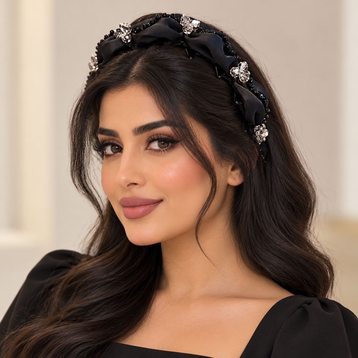أسود