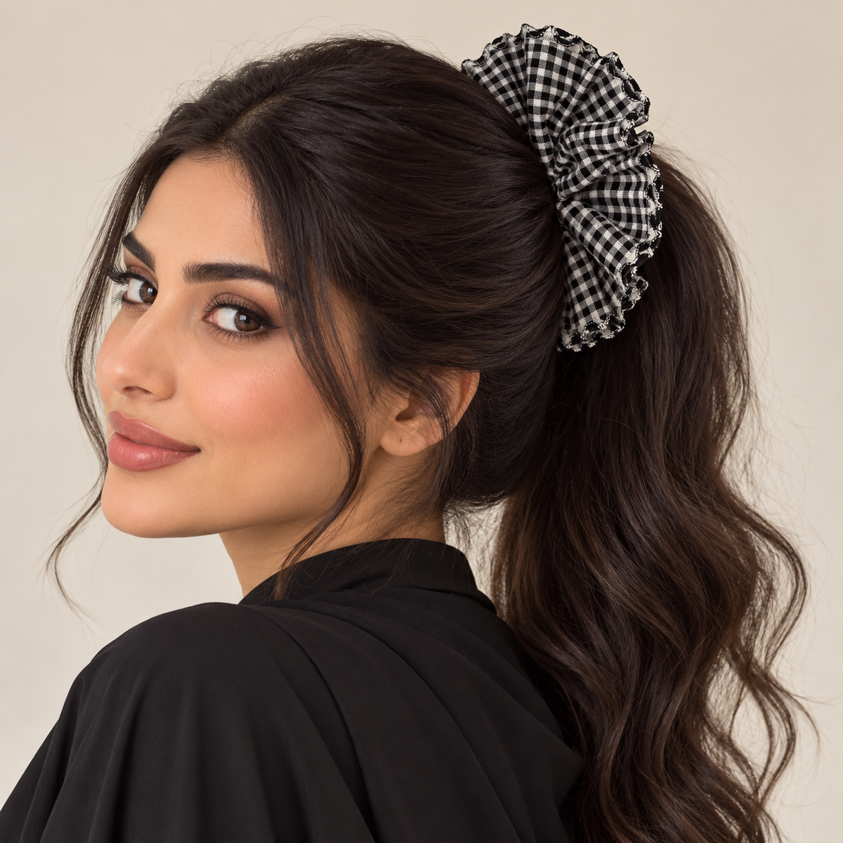 أسود