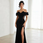 أسود