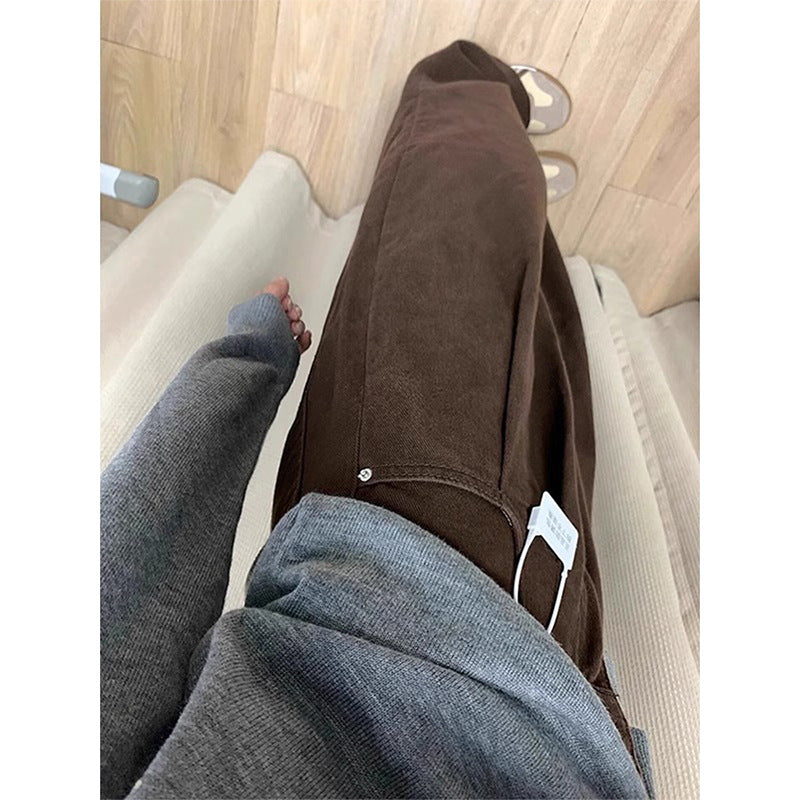 بني داكن