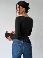 أسود