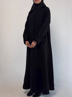 أسود