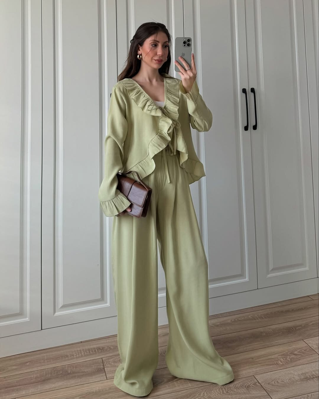 أسود - نسخة