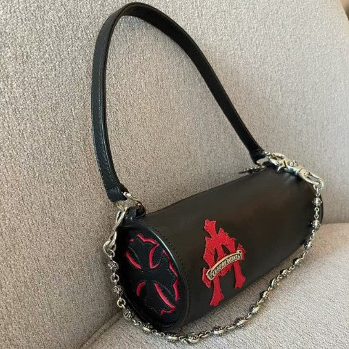 أسود ف احمر