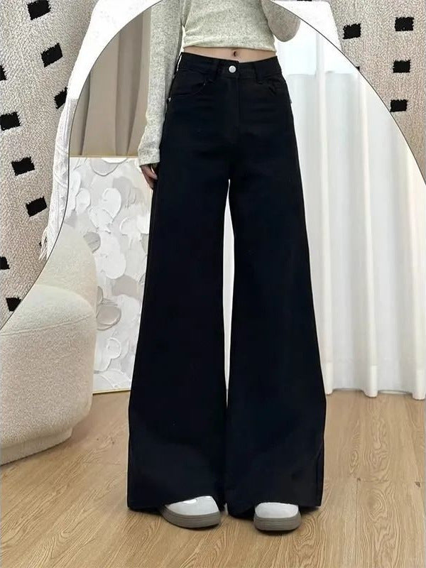 أسود