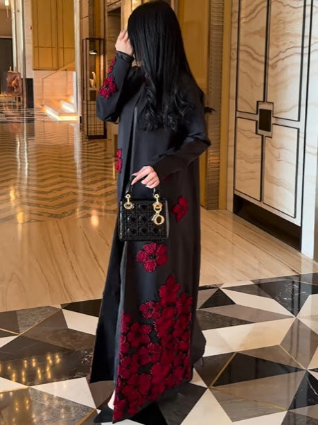 أسود