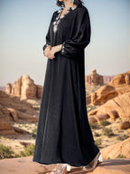 أسود