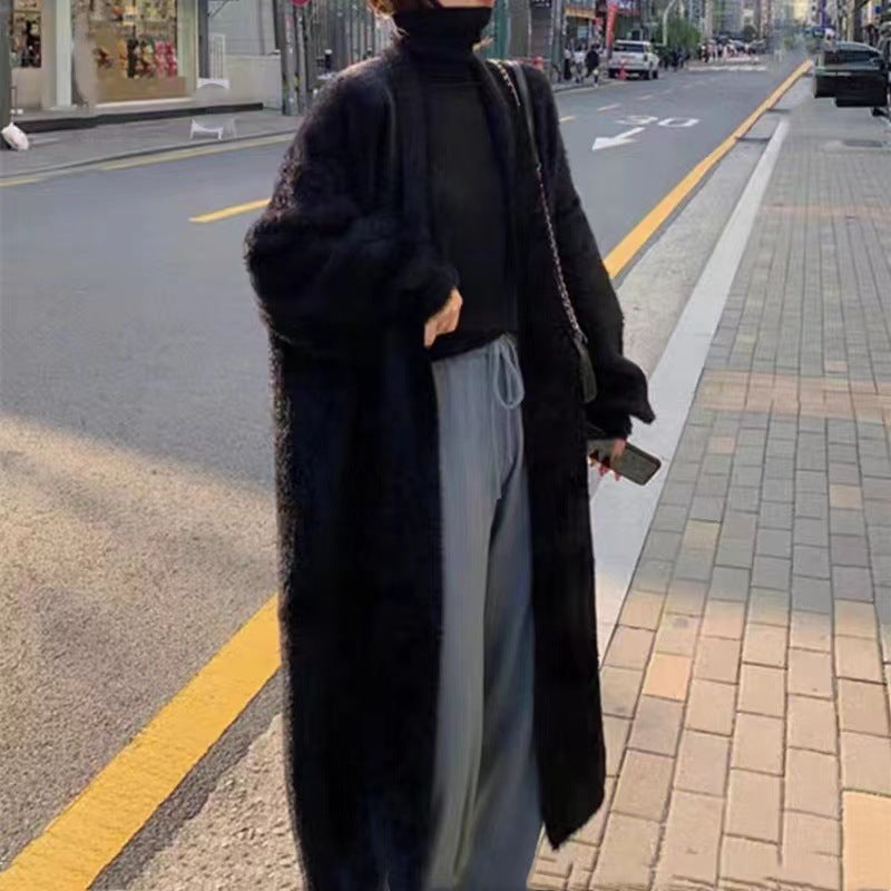 أسود