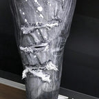 أسود