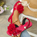 أحمر