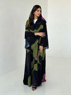 أسود