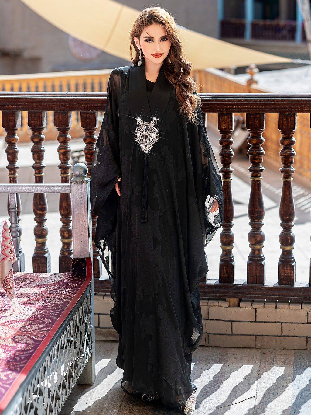 أسود