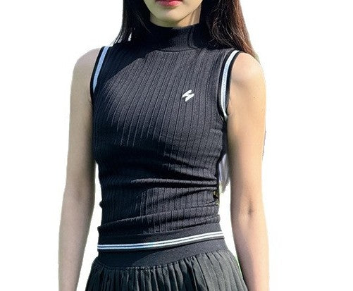 أسود