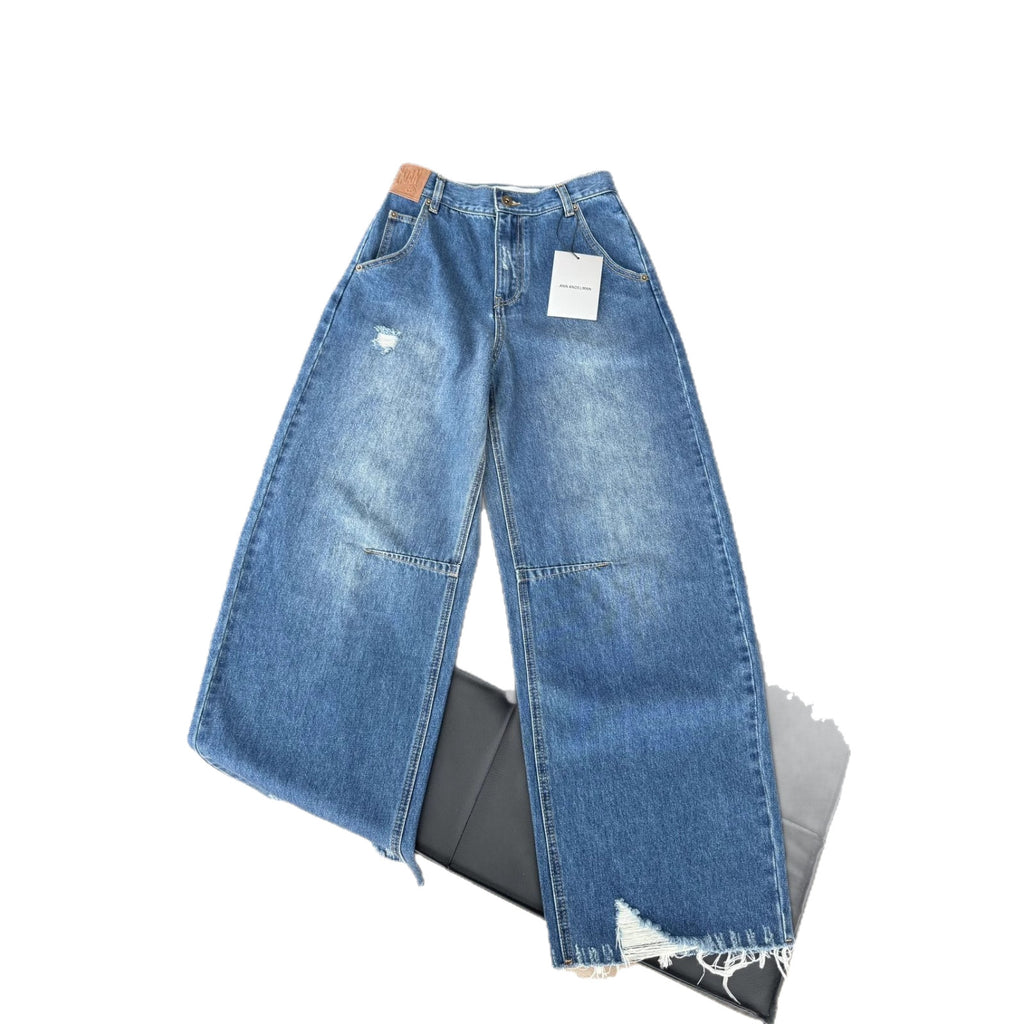 أزرق