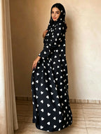 أسود
