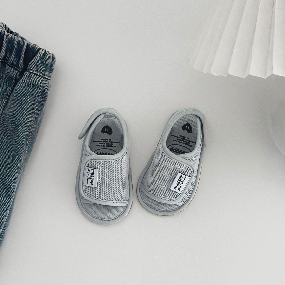 رمادي
