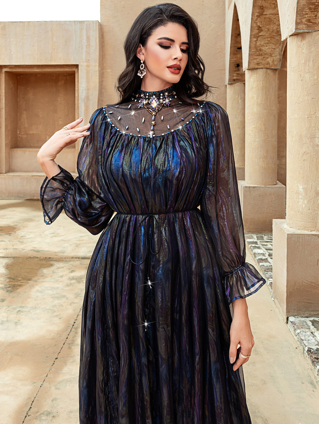 أسود متلألئ
