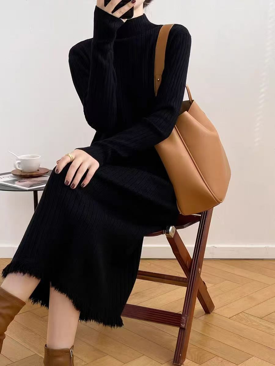 أسود