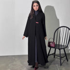 أسود
