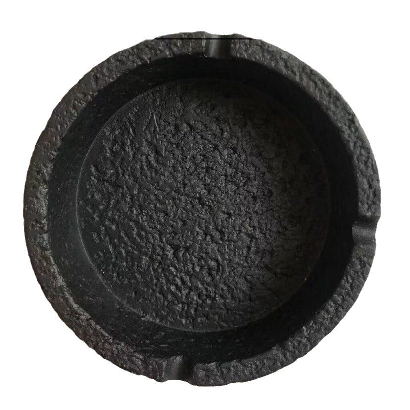 أسود
