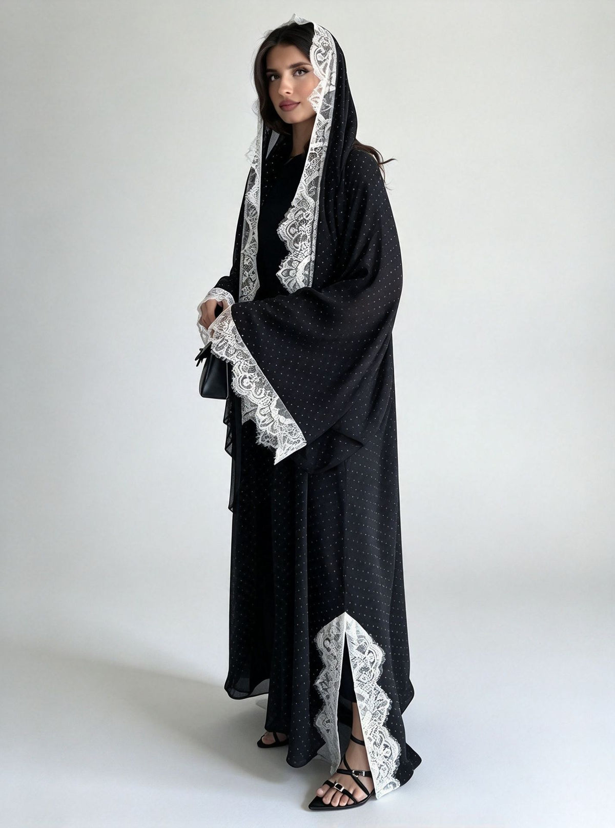 أسود